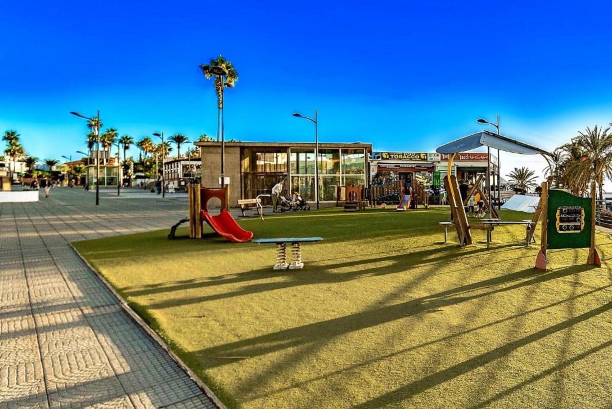 Two Bedroom Apartment In Playa De Las Americas, Free Wifi Eksteriør billede